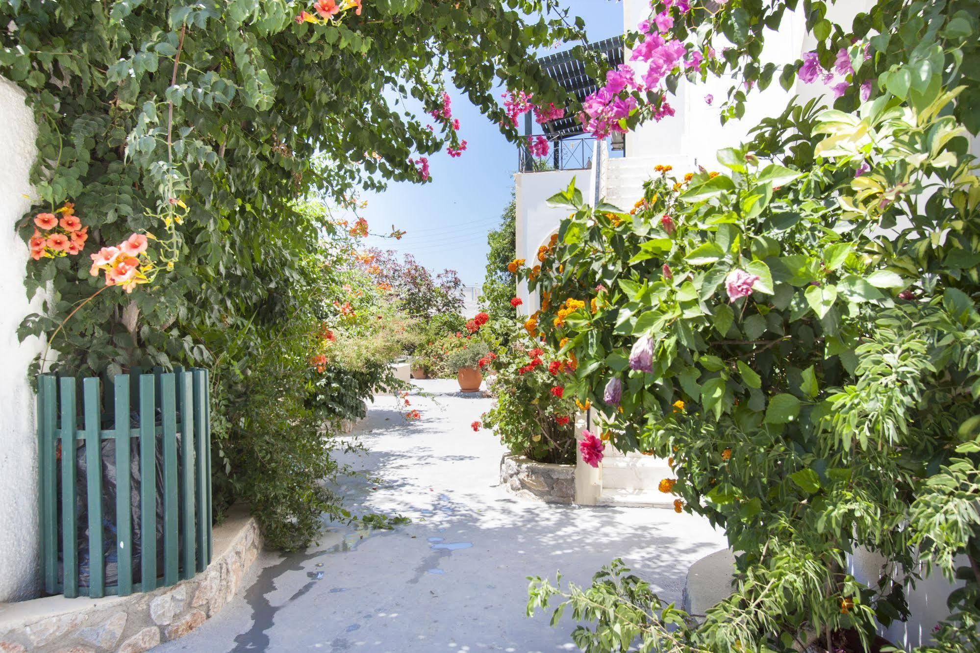 Studio Paul'S Perissa (Santorini) Exterior foto
